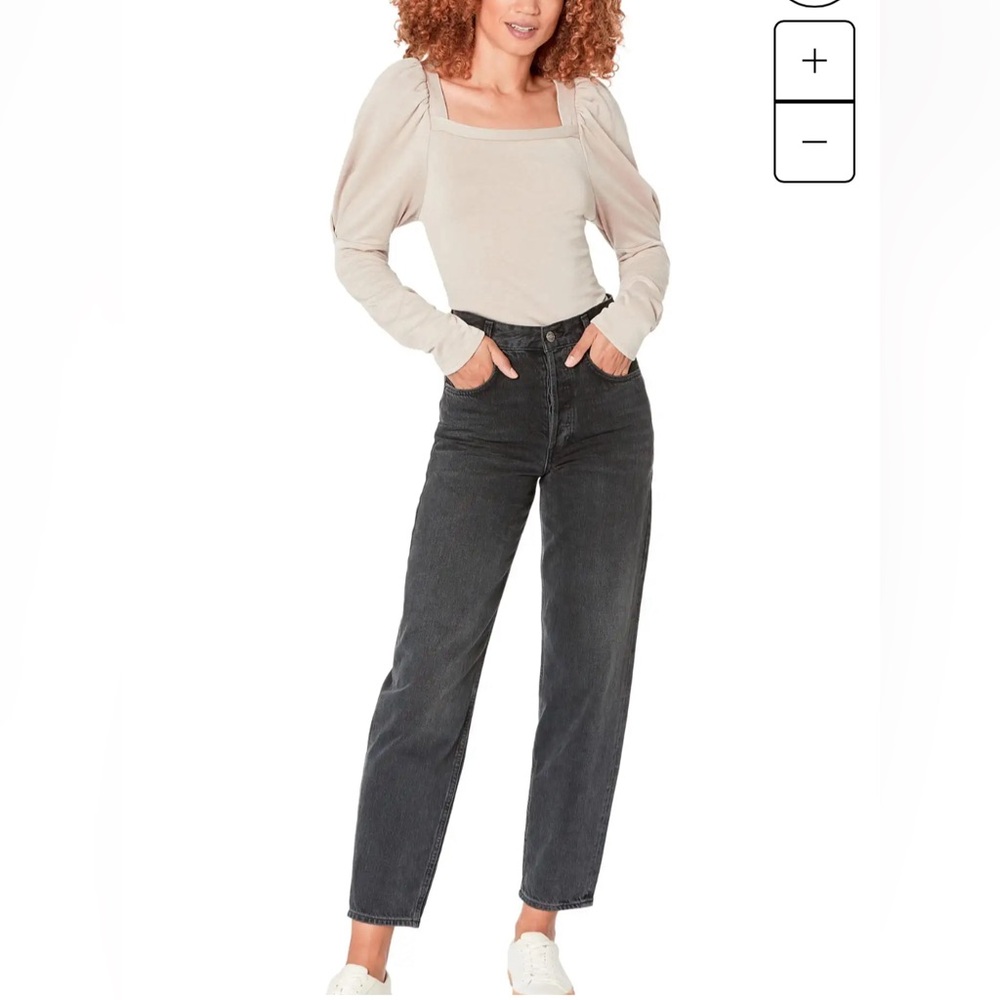 Splendid Josephine Sweatshirt. Color: Latte. Square neck Josephine top